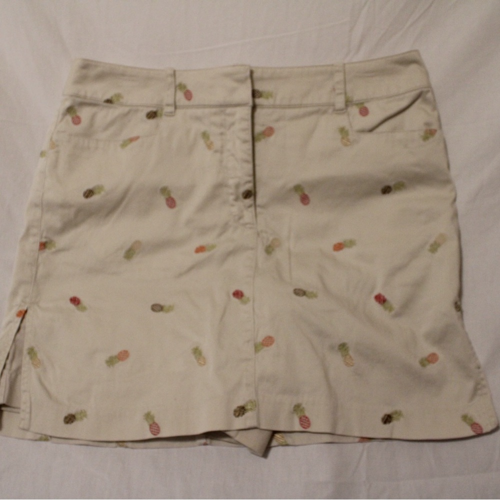 IZOD Women’s Khaki with Pineapples Skirt Size 10